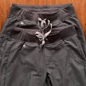 2 Figs Gray/Grey Technical Collection Jogger Scrub Pants XXS Petite